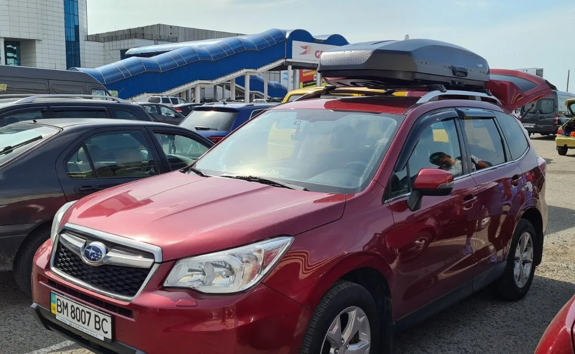 Бокс на крышу LUX TAVR 175 черный матовый 450L — изображение 6