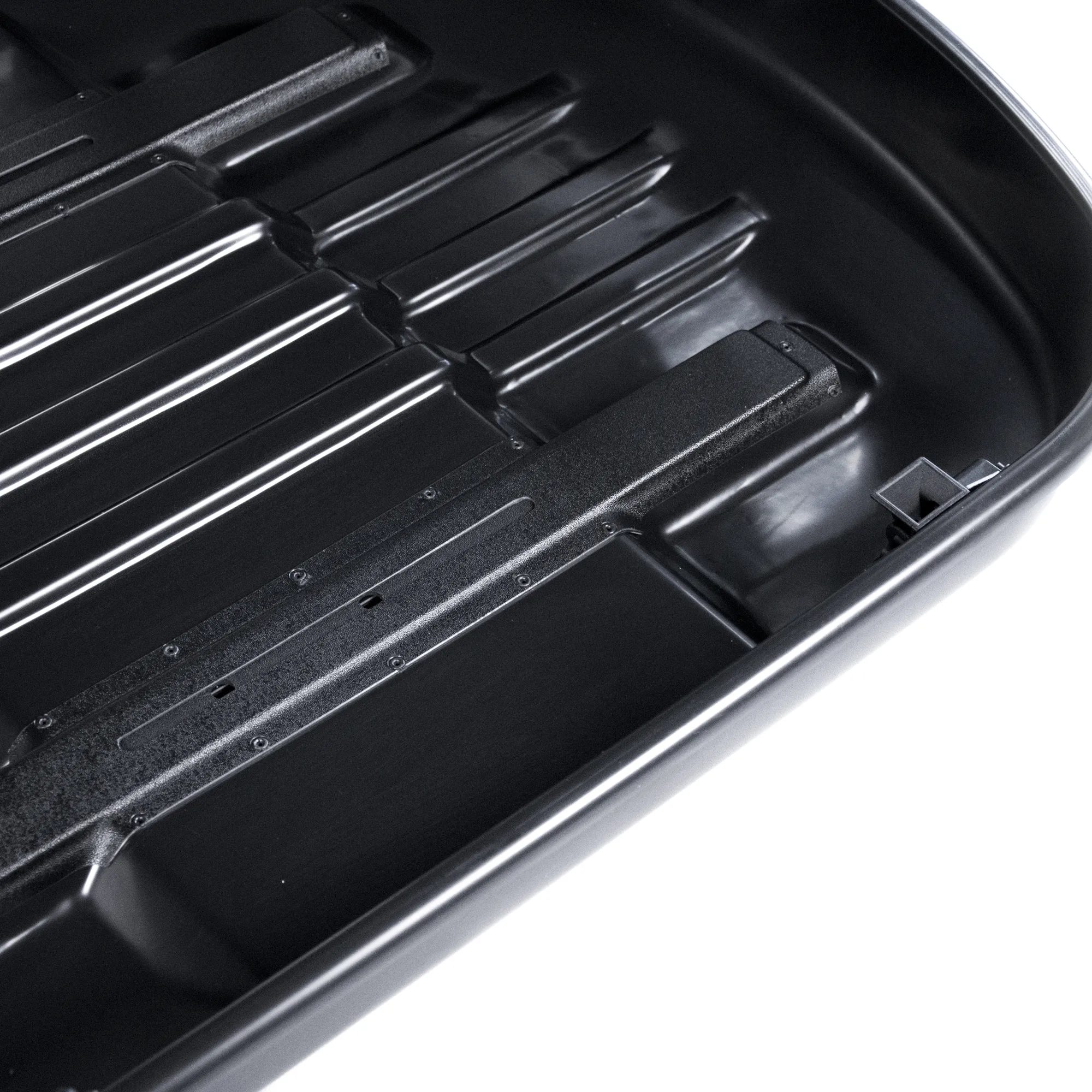 Автомобильный бокс MaxBox PRO 460 серый матовый 175x84x42 — изображение 6