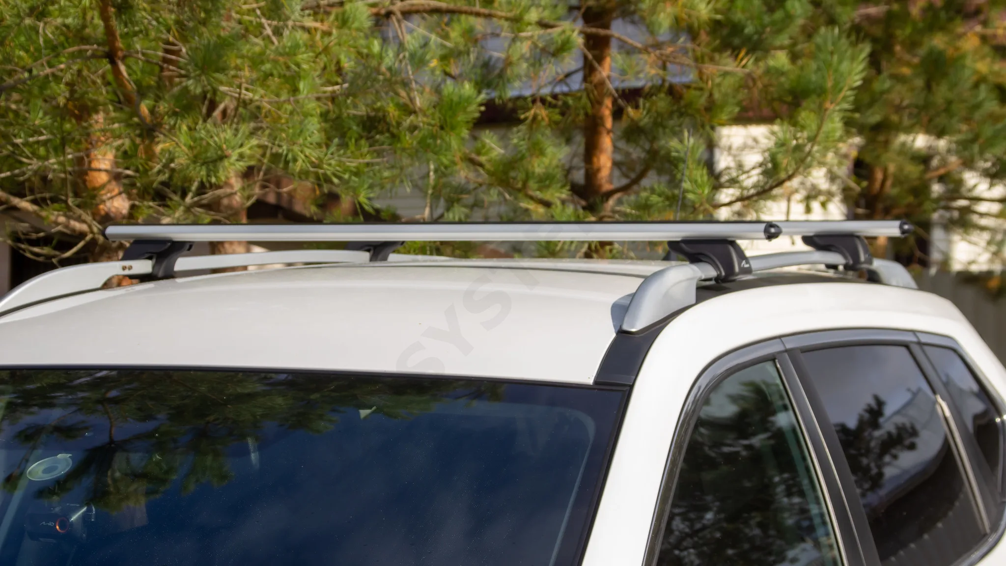 Багажная система "LUX" КЛАССИК с дугами 1,2 м аэро-классик (53мм) для а/м с рейлингами — изображение 3