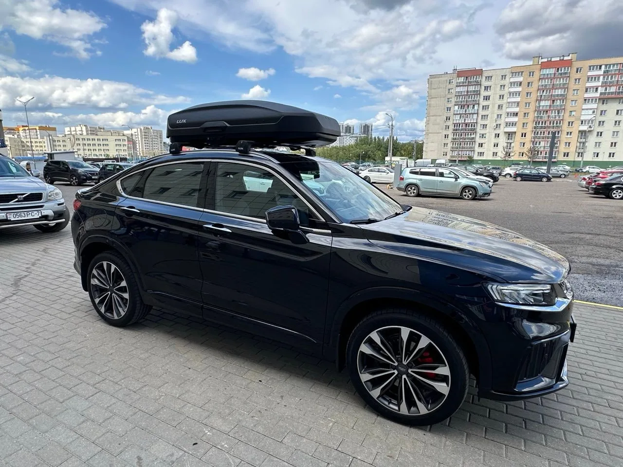 Бокс на крышу LUX TAVR 175 черный матовый 450L — изображение 11