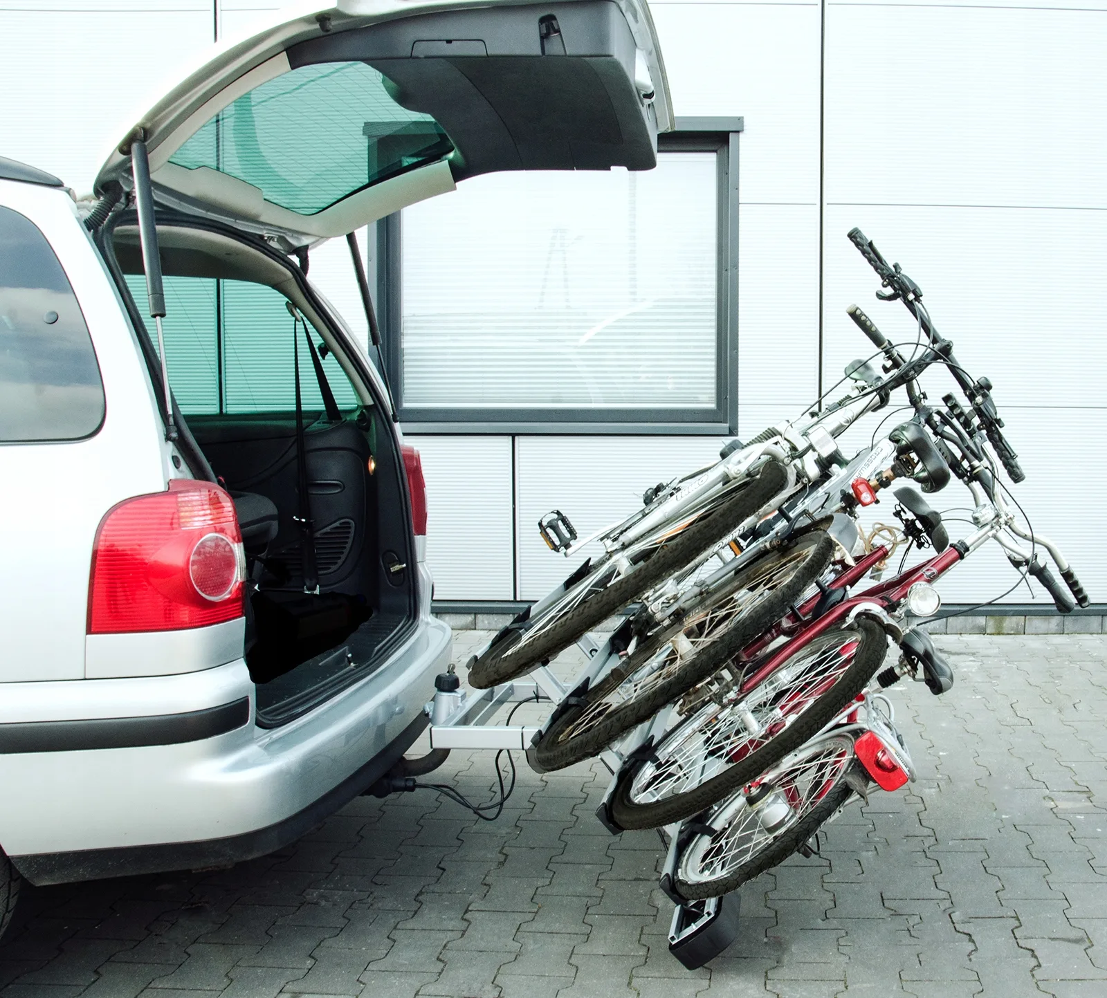 Велобагажник на фаркоп Amos Giro 4