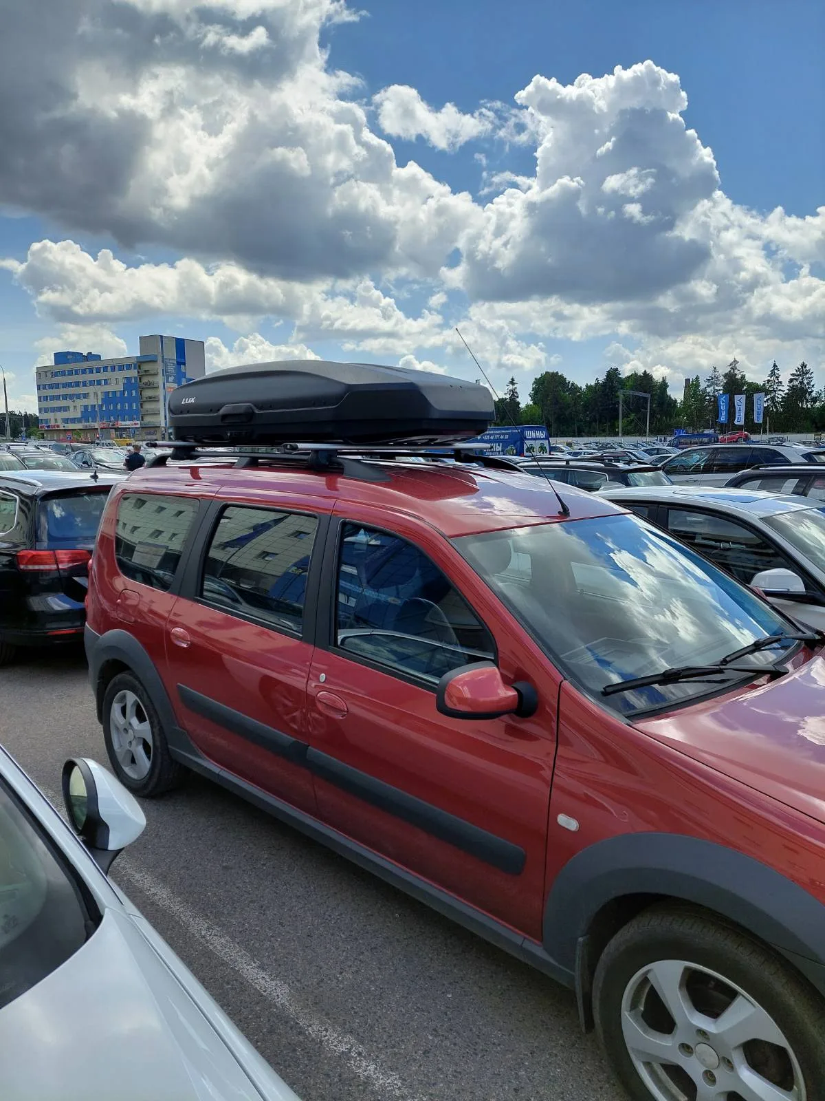 Бокс на крышу LUX TAVR 197 черный матовый 520 — изображение 10