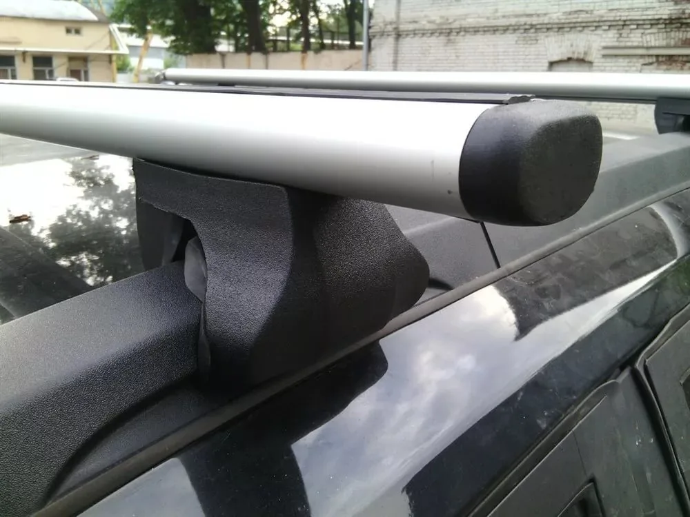 Крепление багажника на рейлинги Amos AlFA 1,2 аэродинамические