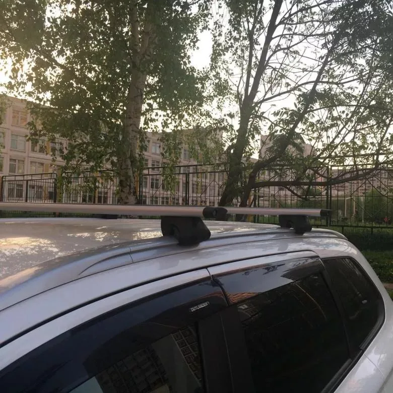 Багажник Alfa Tour на рейлинги +1,4 Aero Dynamic Amos с ключом