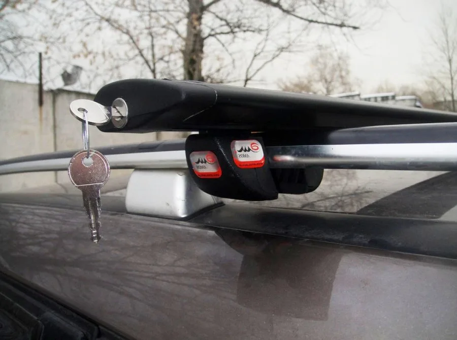 Поперечины на рейлинги Amos Futura 1,2 aero (крыло) Black + ключ