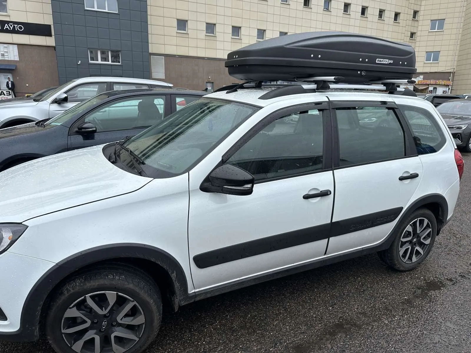 Автобокс и багажник Lada Granta пример установки.